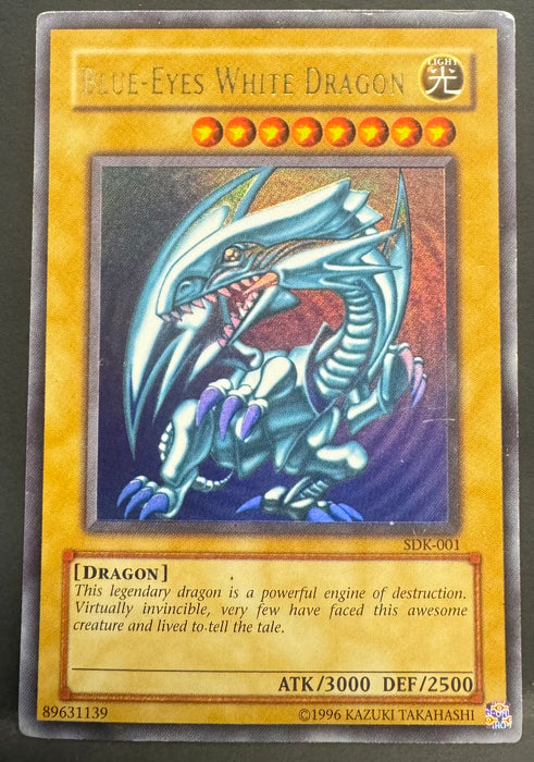 Blue-Eyes White Dragon - Starter Deck: Kaiba (SDK) - Damaged