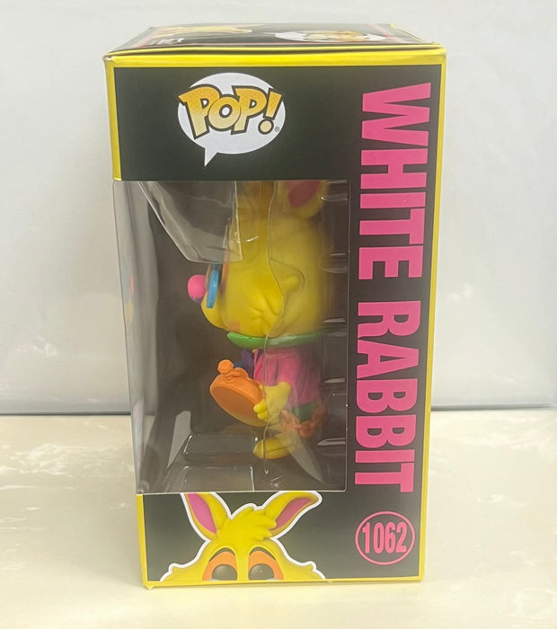 Alice In Wonderland: White Rabbit #1062 (2021 Virtual Funkon) - With Box - Funko Pop